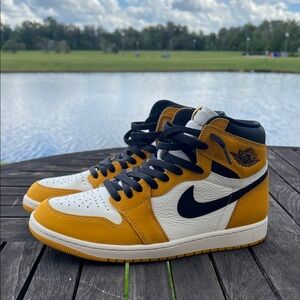 Jordan 1 high og Nike Men's Yellow and Black High-Top Sneakers men’s 10.5